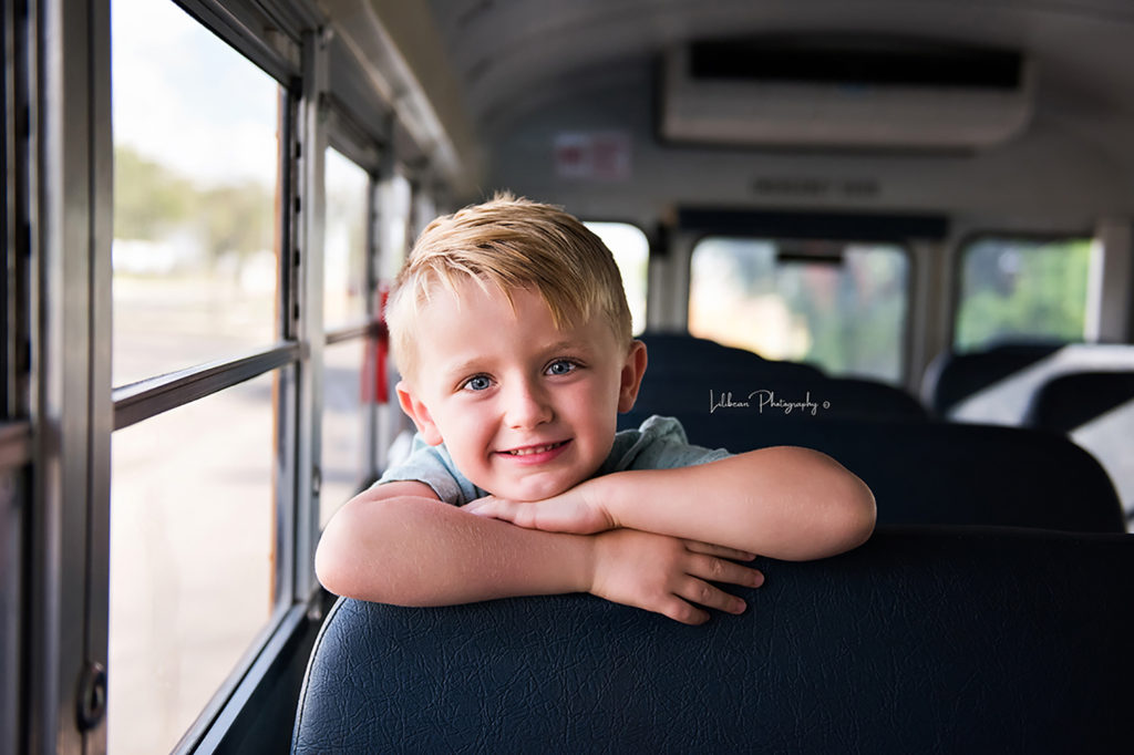 school bus mini sessions